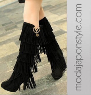 Japon Style Topuklu Püsküllü Çizme